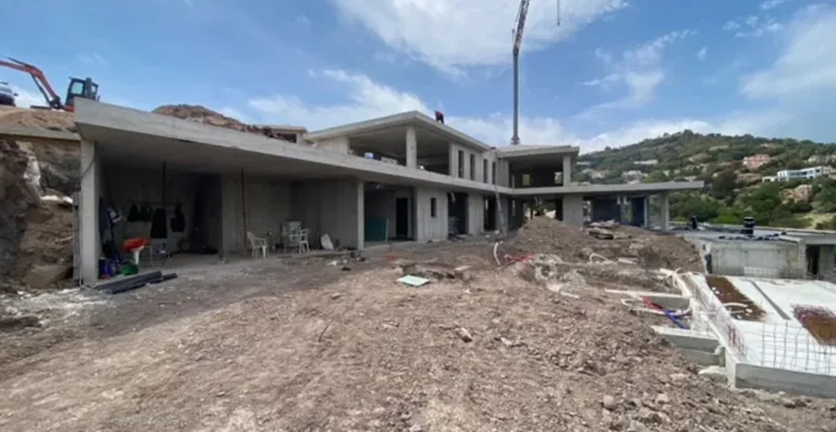 Ai Construction Renovation Villa Saint Raphael Votre Terrassier Expert A Frejus